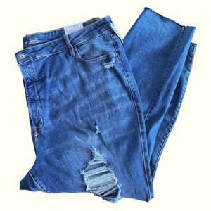 NWT Old Navy Womens Size: 26 Rockstar Super Skinny High Rise Distressed Jeans